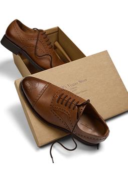 Will's Vegan Store Goodyear Welt Brogues Tan